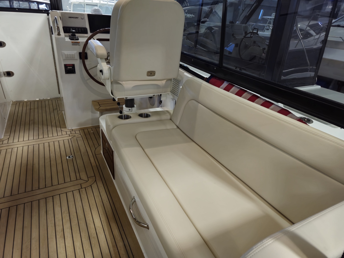 The Sunshine Crew 38ft MJM Yacht For Sale