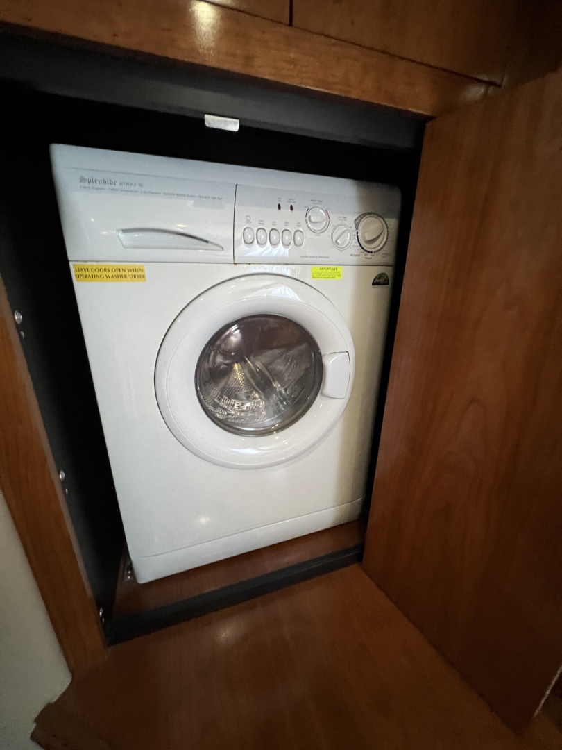 40ft Cruisers Yachts Yacht For Sale