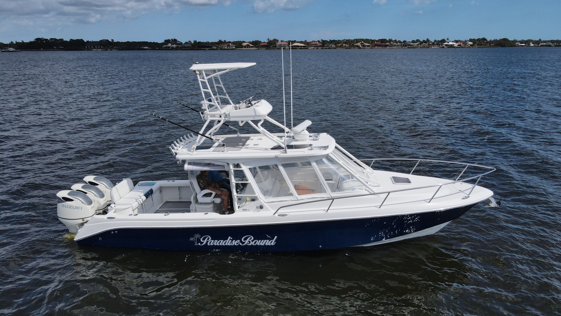 Paradise Bound 35ft Everglades Yacht For Sale