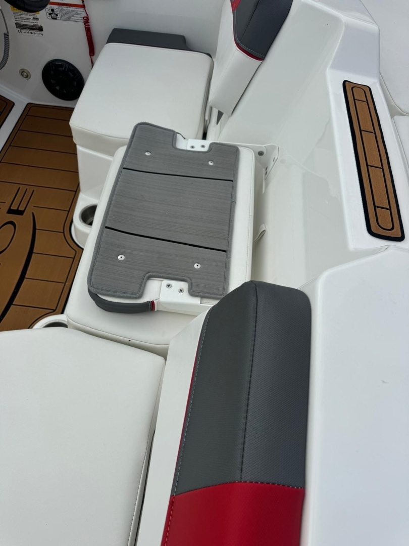 18ft Tahoe Yacht For Sale