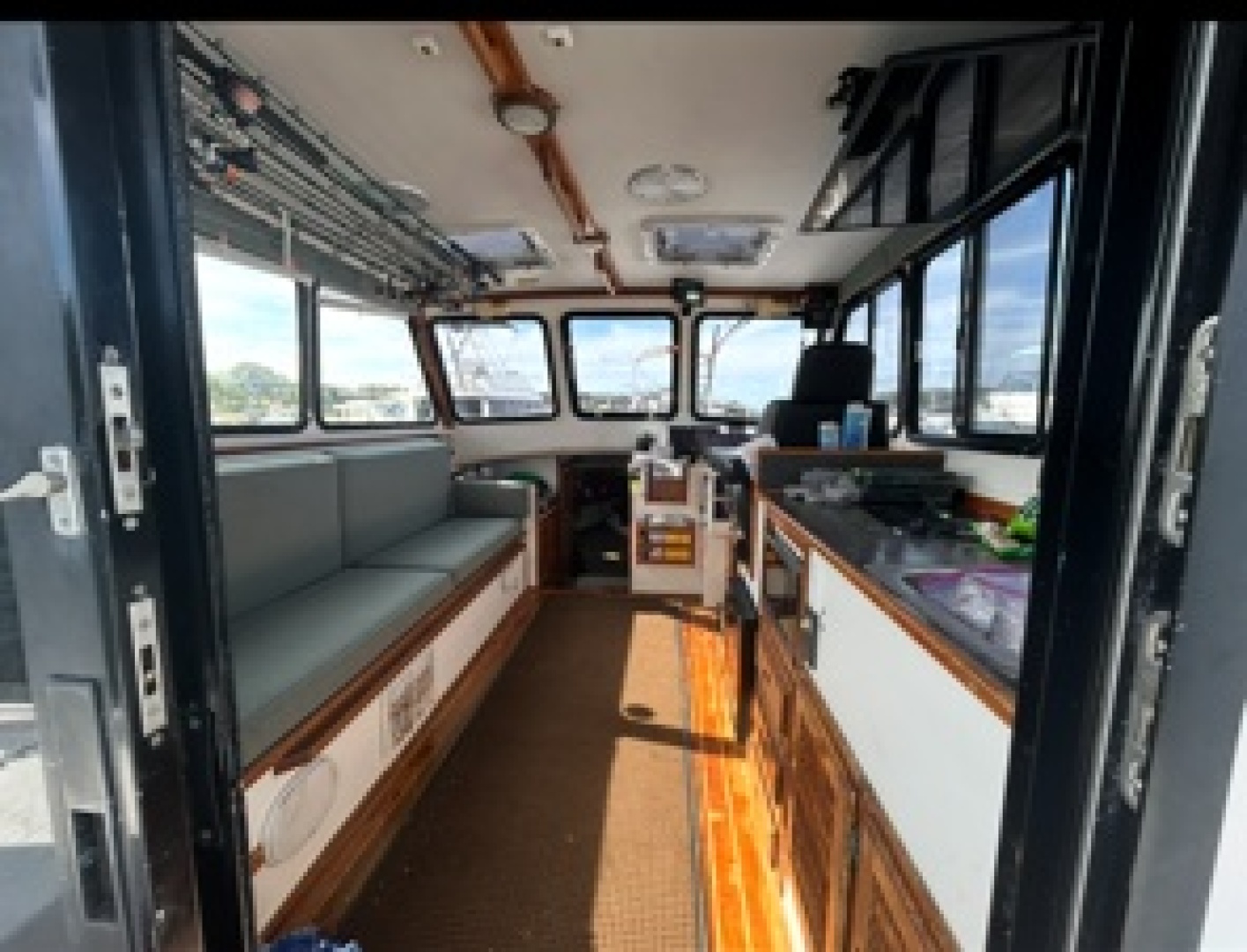 REEL EASY 35ft Eastern Yacht For Sale