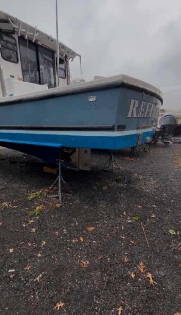 REEL EASY 35ft Eastern Yacht For Sale
