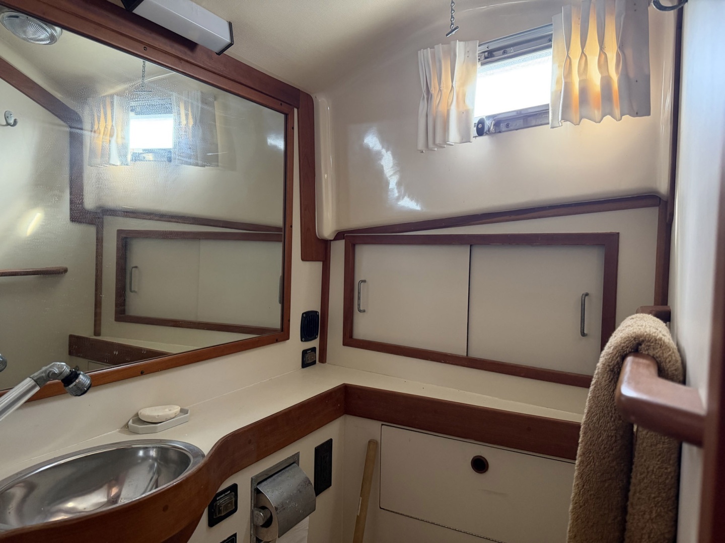 TRES DIAS III 36ft Sabreline Yacht For Sale