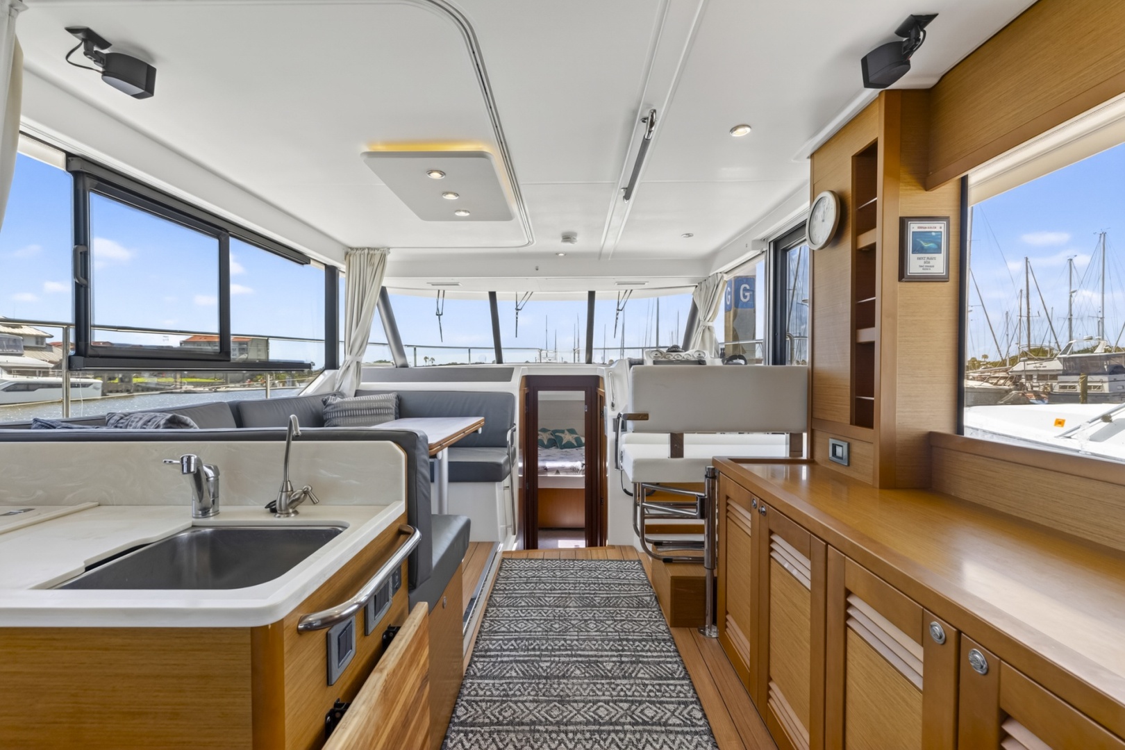 2022 Beneteau Swift Trawler 41 Fly