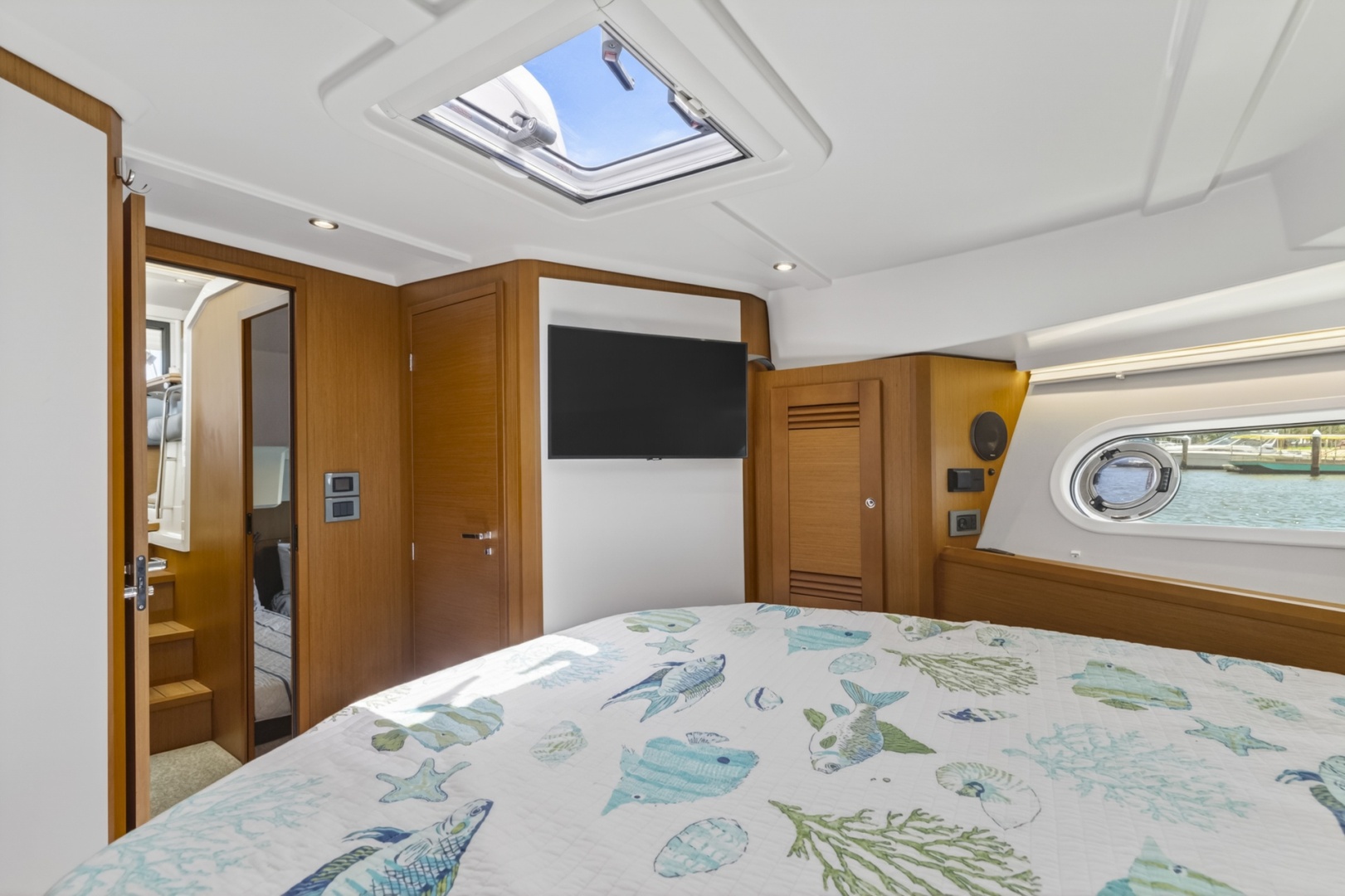 2022 Beneteau Swift Trawler 41 Fly