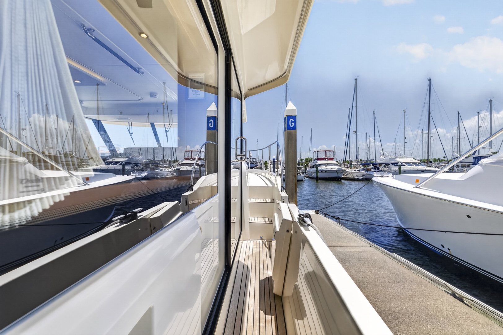 2022 Beneteau Swift Trawler 41 Fly