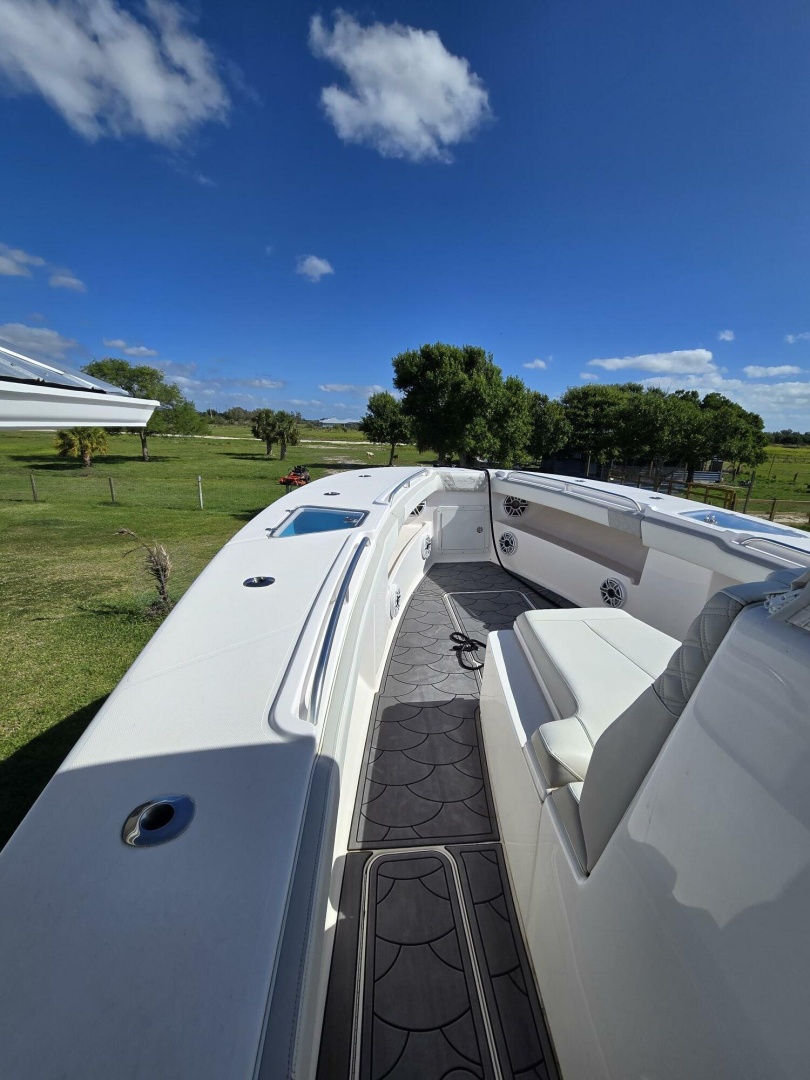 35ft Streamline Yacht For Sale