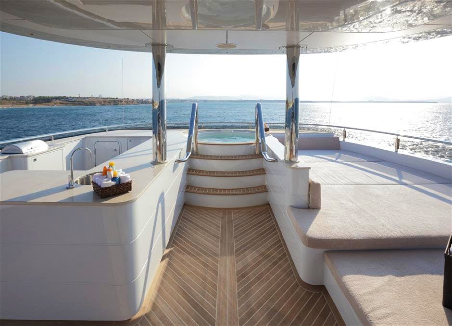 SHU U RITE 111ft Curvelle Yacht For Sale