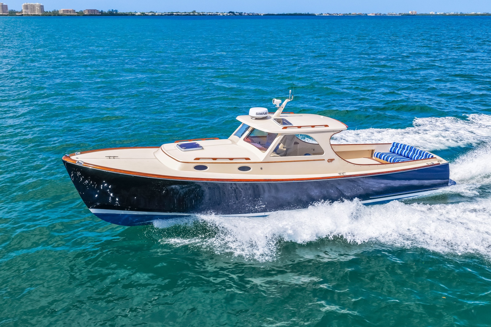 1998 36 Hinckley Picnic Boat Running Shot