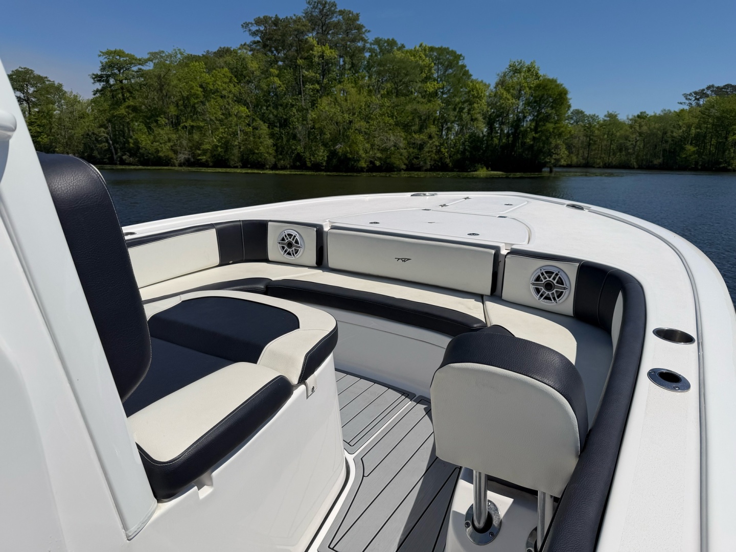 27ft Tidewater Yacht For Sale