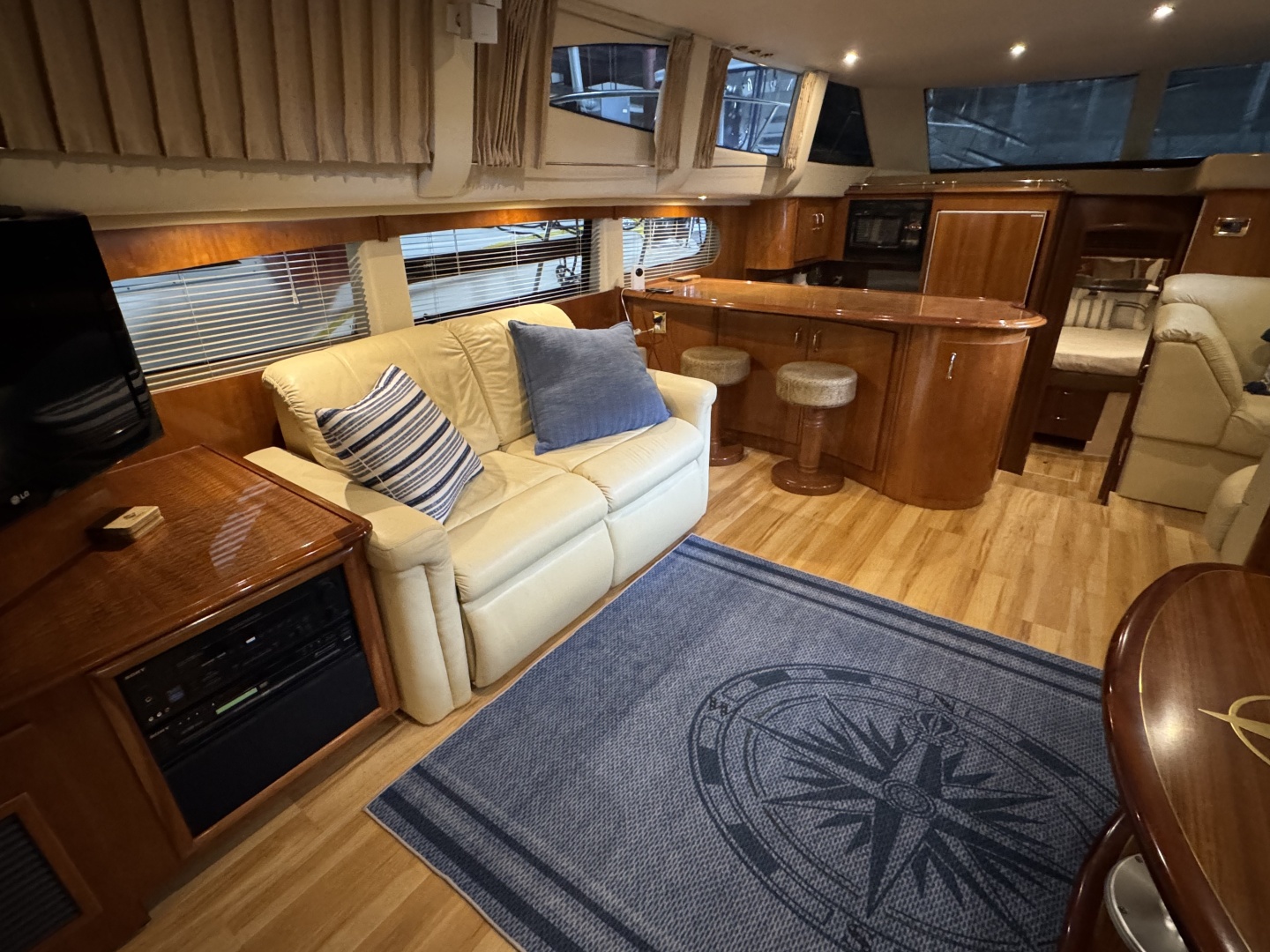 46ft Carver Yacht For Sale