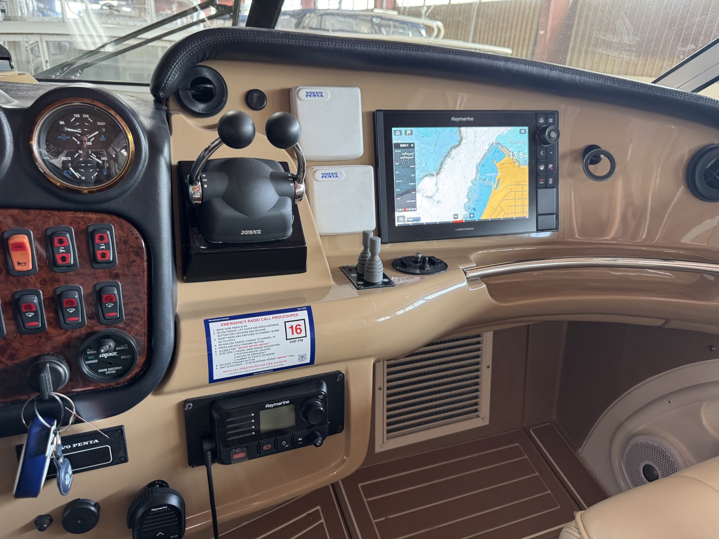 46ft Carver Yacht For Sale