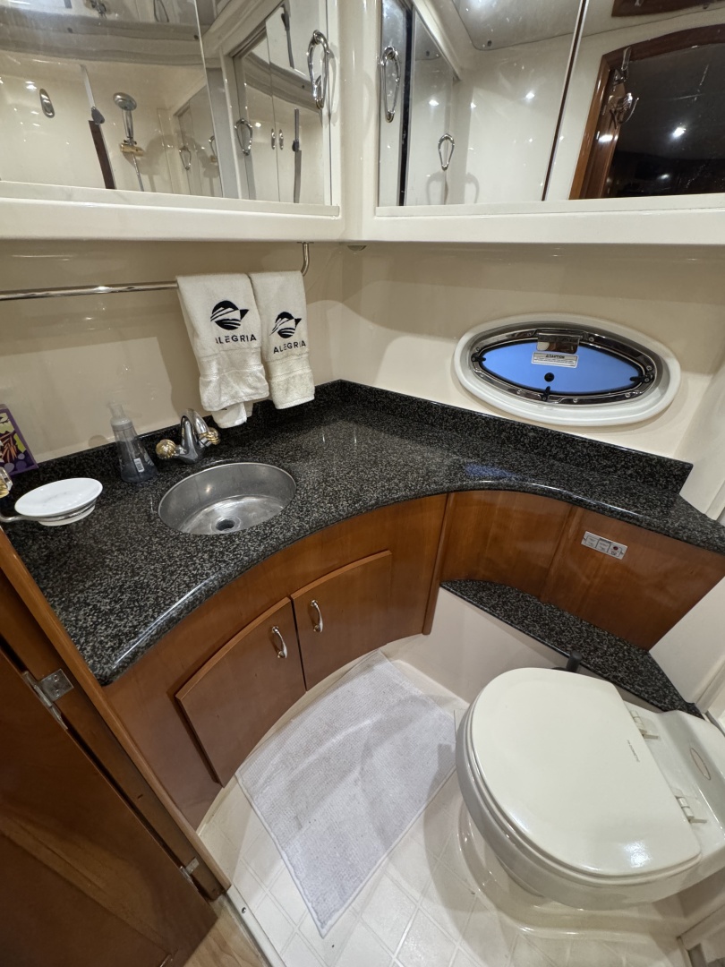 46ft Carver Yacht For Sale