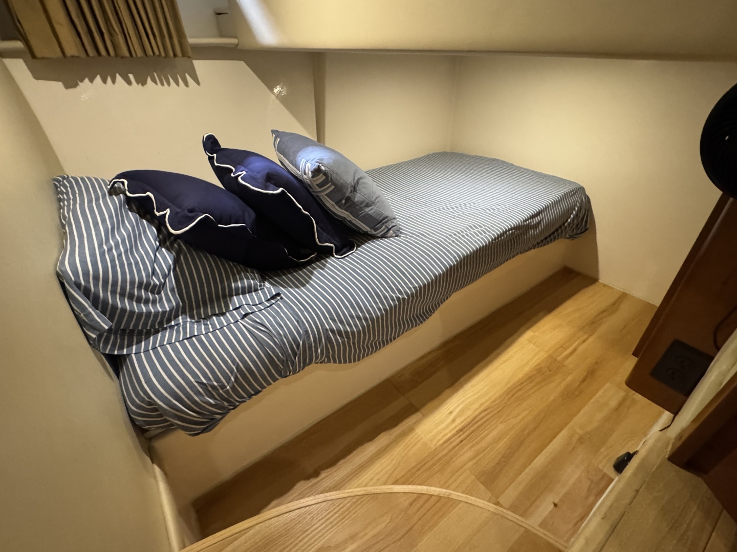 46ft Carver Yacht For Sale