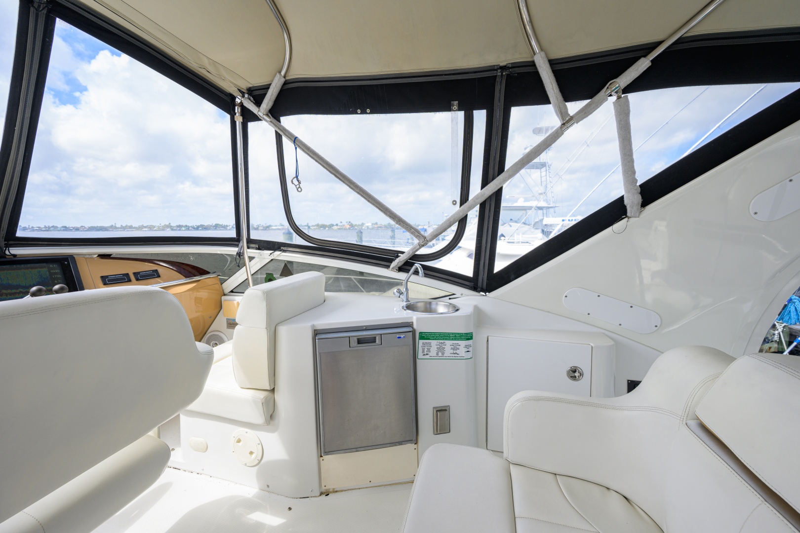 Great Adventure 46ft Carver Yacht For Sale