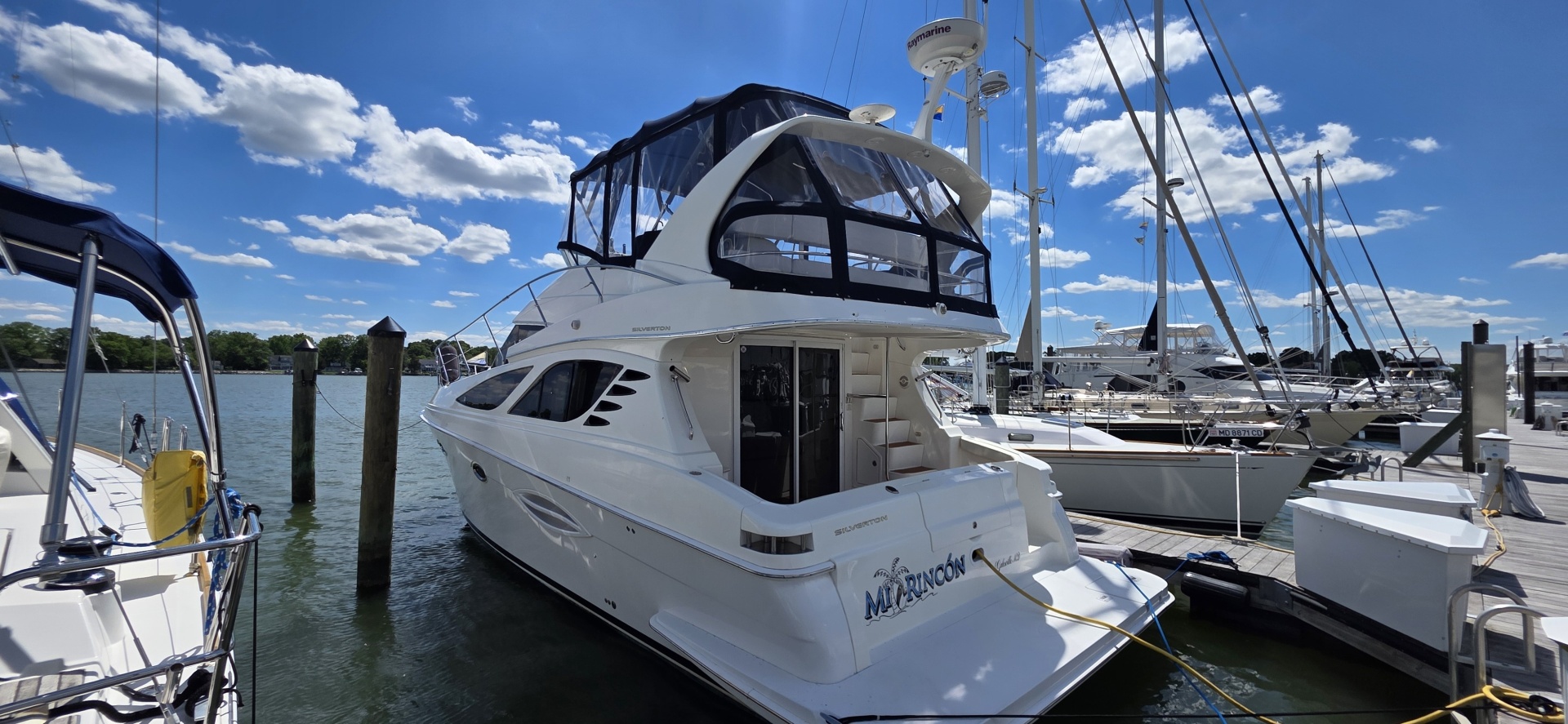 Silverton 39 Motor Yacht — MI RINCON - Photo 4
