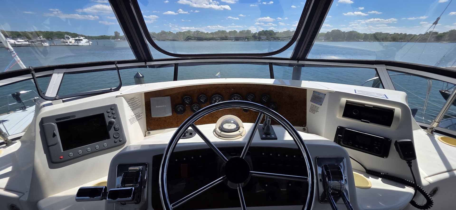 Silverton 39 Motor Yacht — MI RINCON - Photo 12