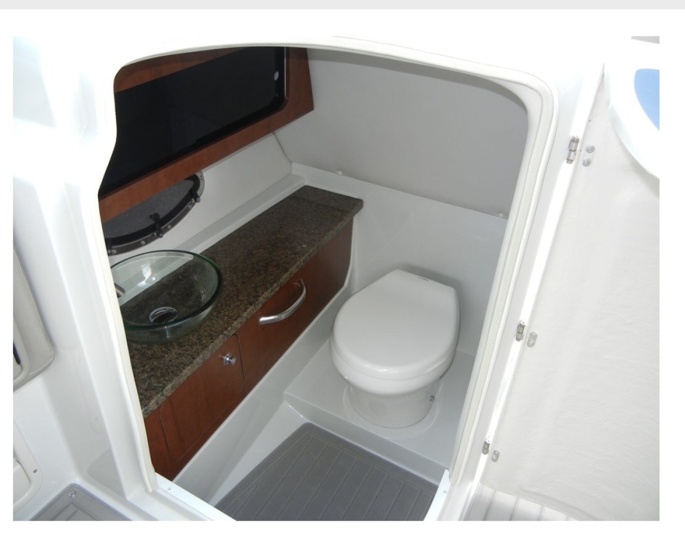 2018 Crownline Eclipse E30