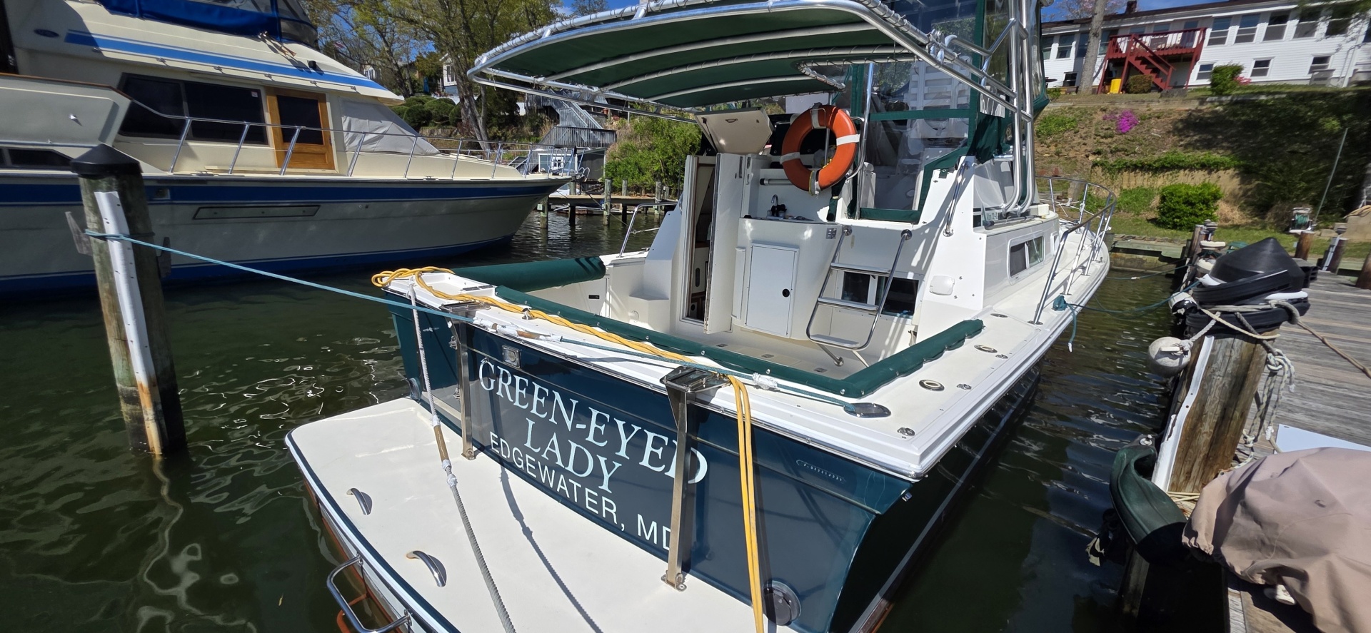 2001 Albin 32 + 2 Command Bridge