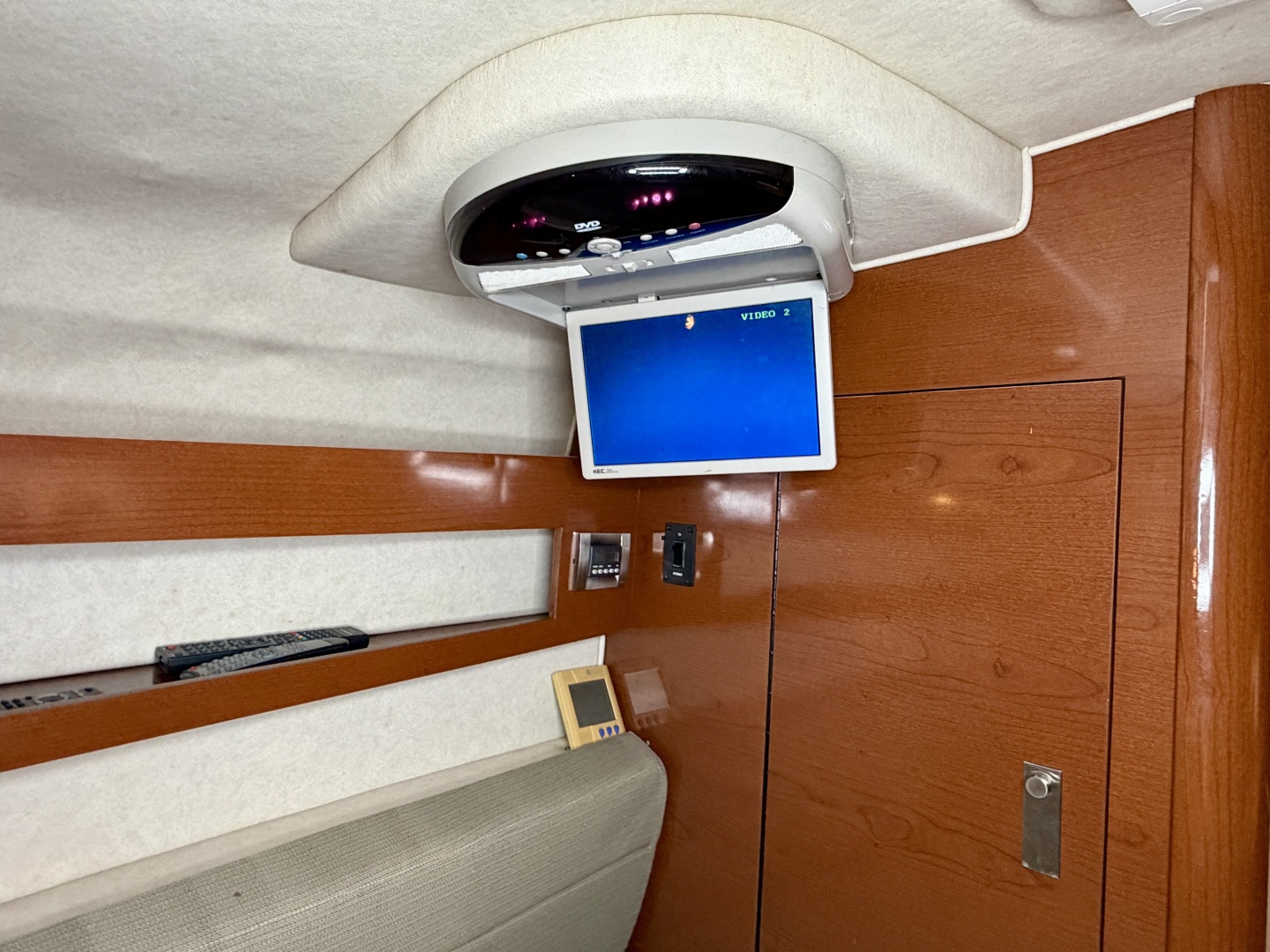 28ft Sea Ray Yacht For Sale