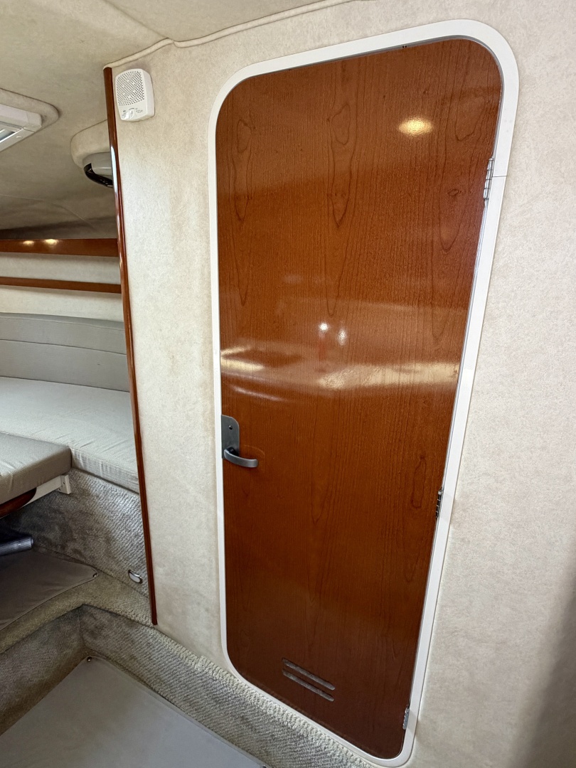 28ft Sea Ray Yacht For Sale