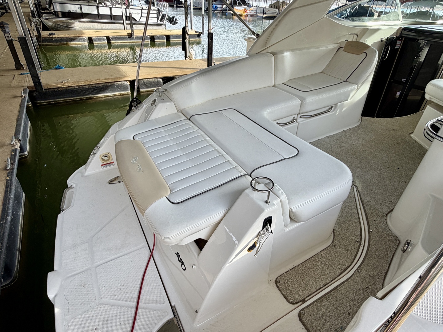 28ft Sea Ray Yacht For Sale
