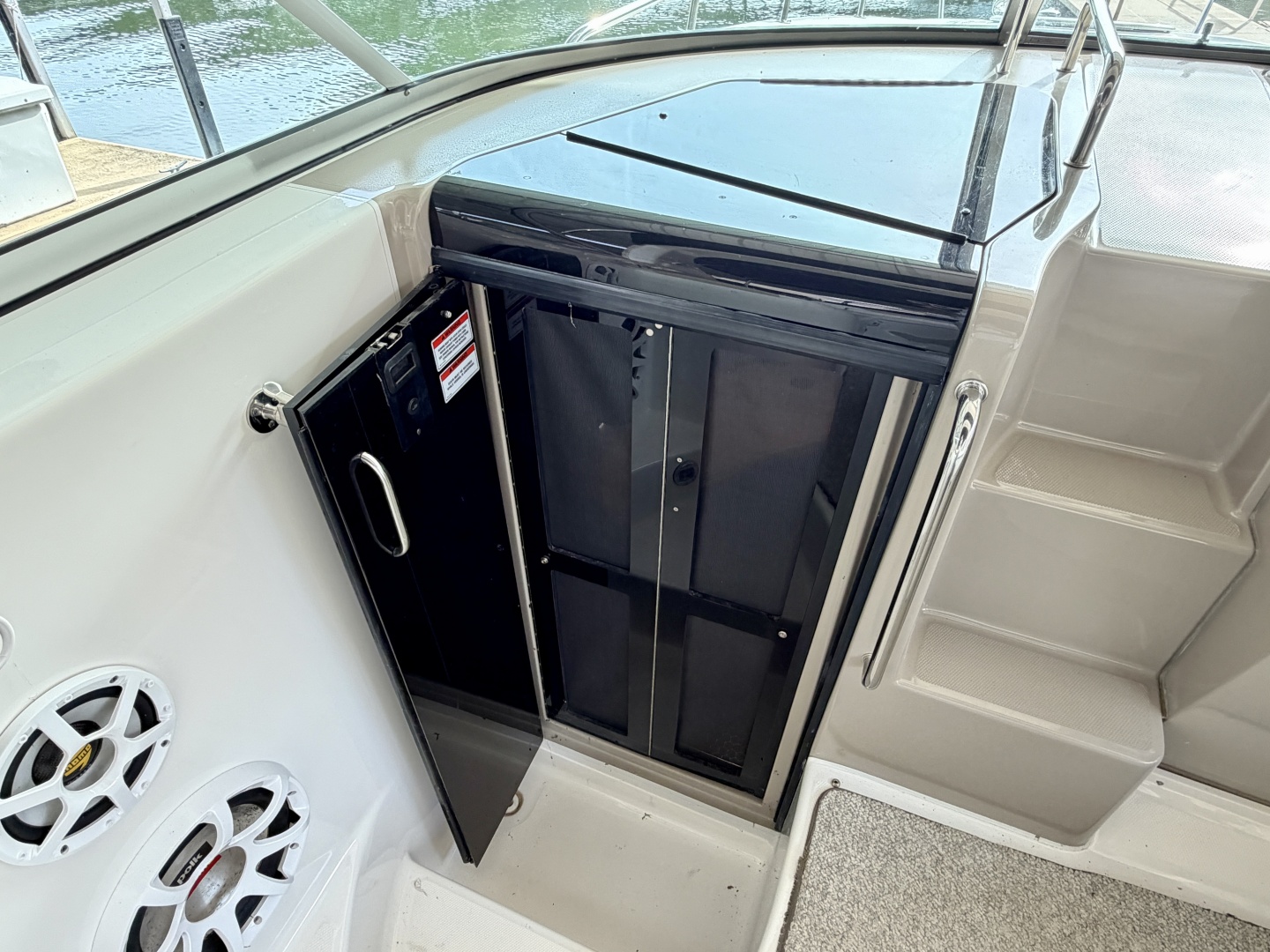 2009 Sea Ray 270 Sundancer