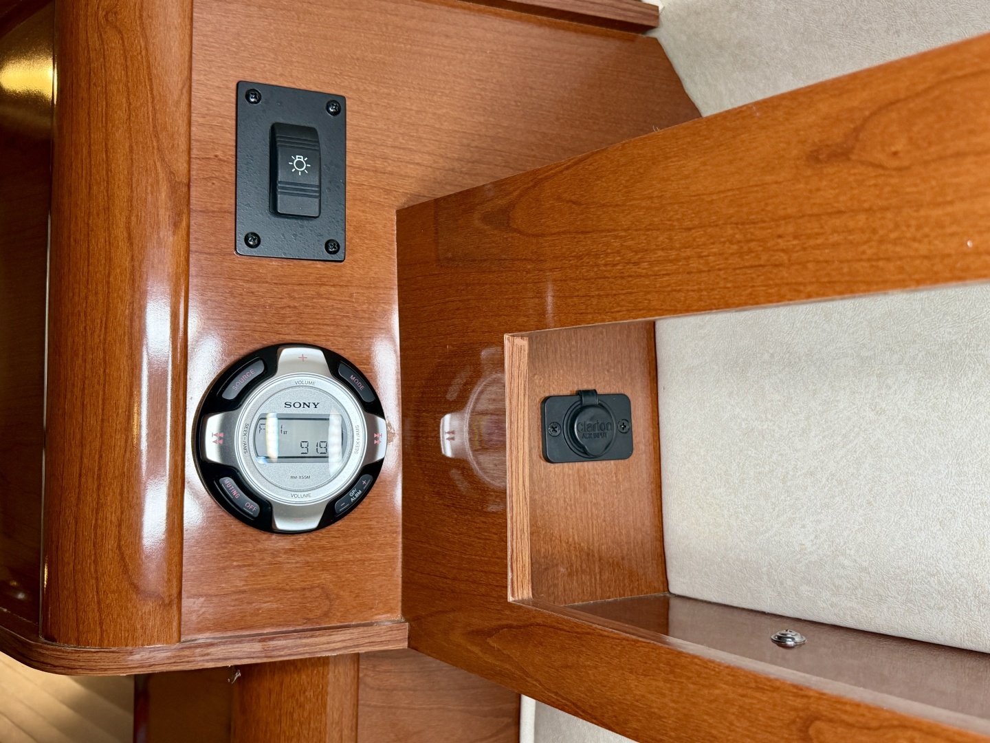 2009 Sea Ray 270 Sundancer