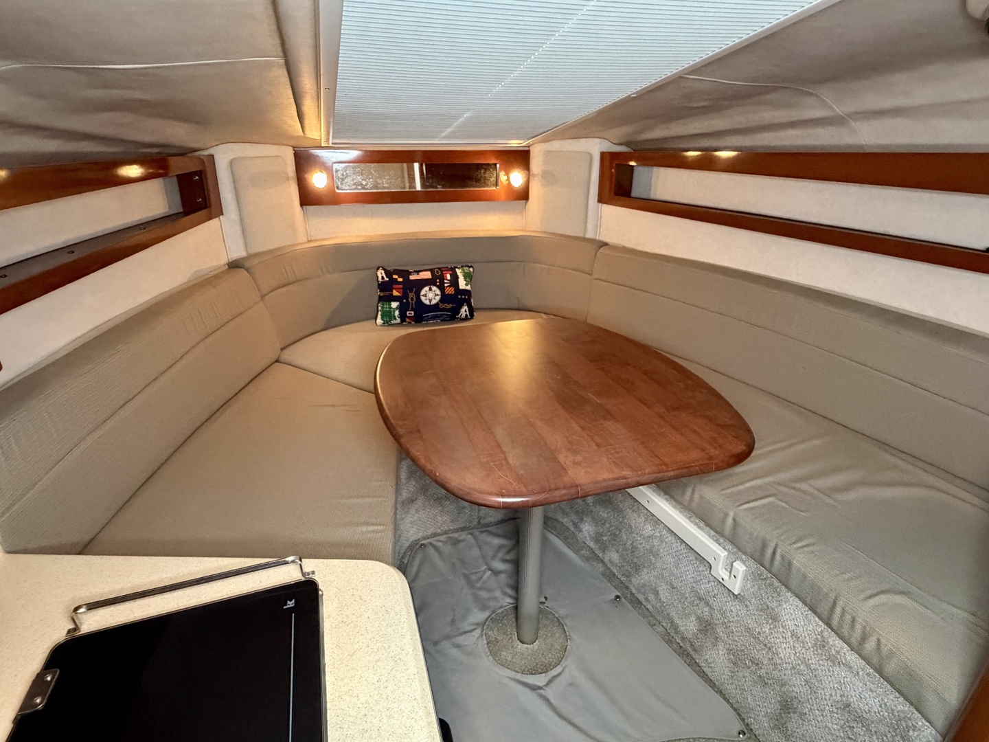 28ft Sea Ray Yacht For Sale