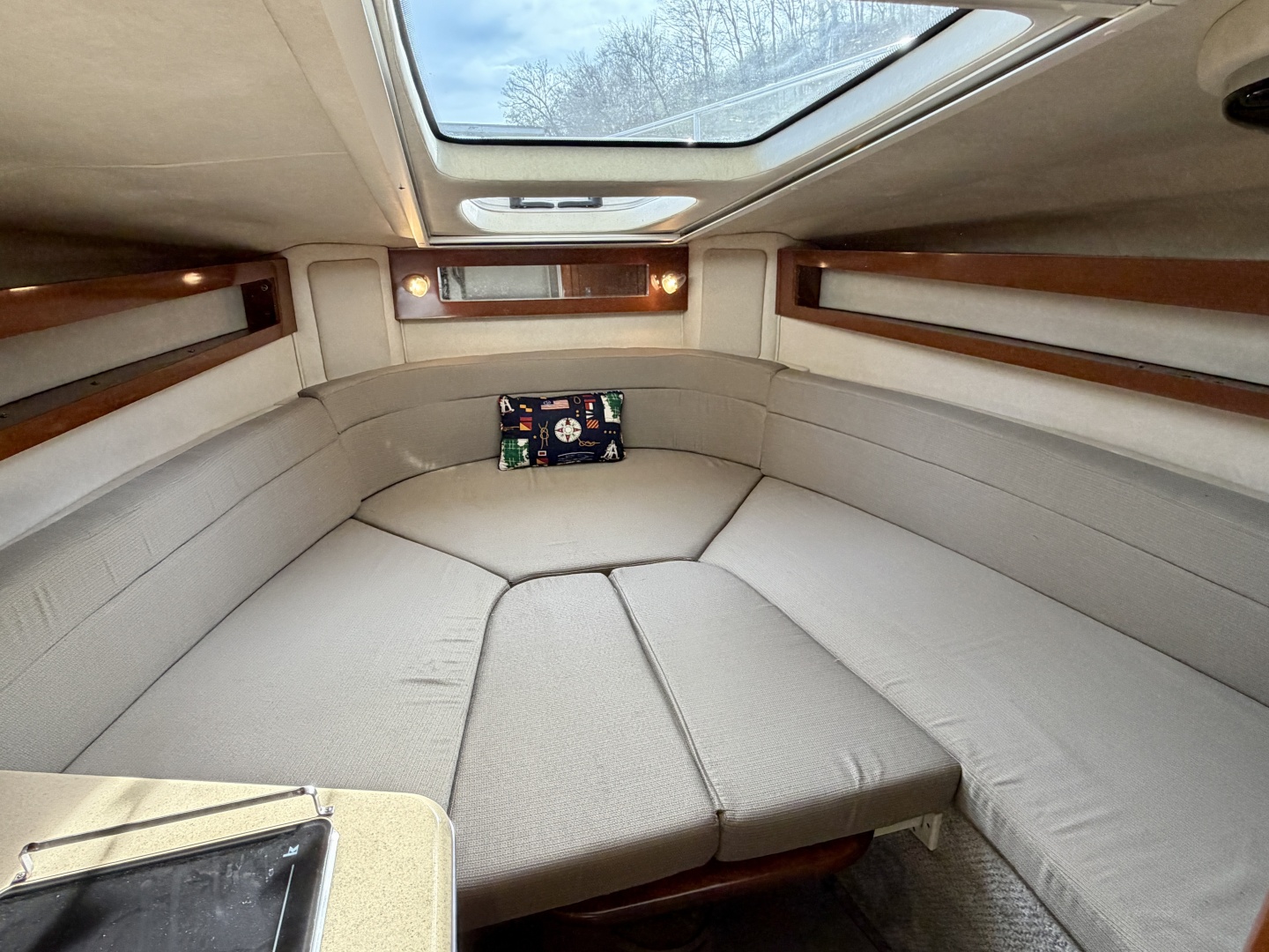 28ft Sea Ray Yacht For Sale