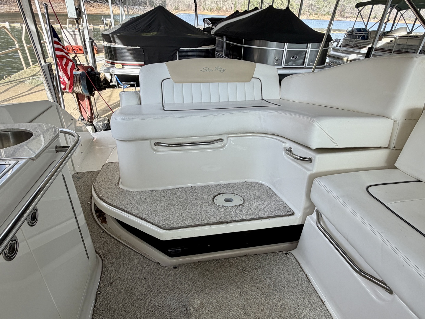 2009 Sea Ray 270 Sundancer
