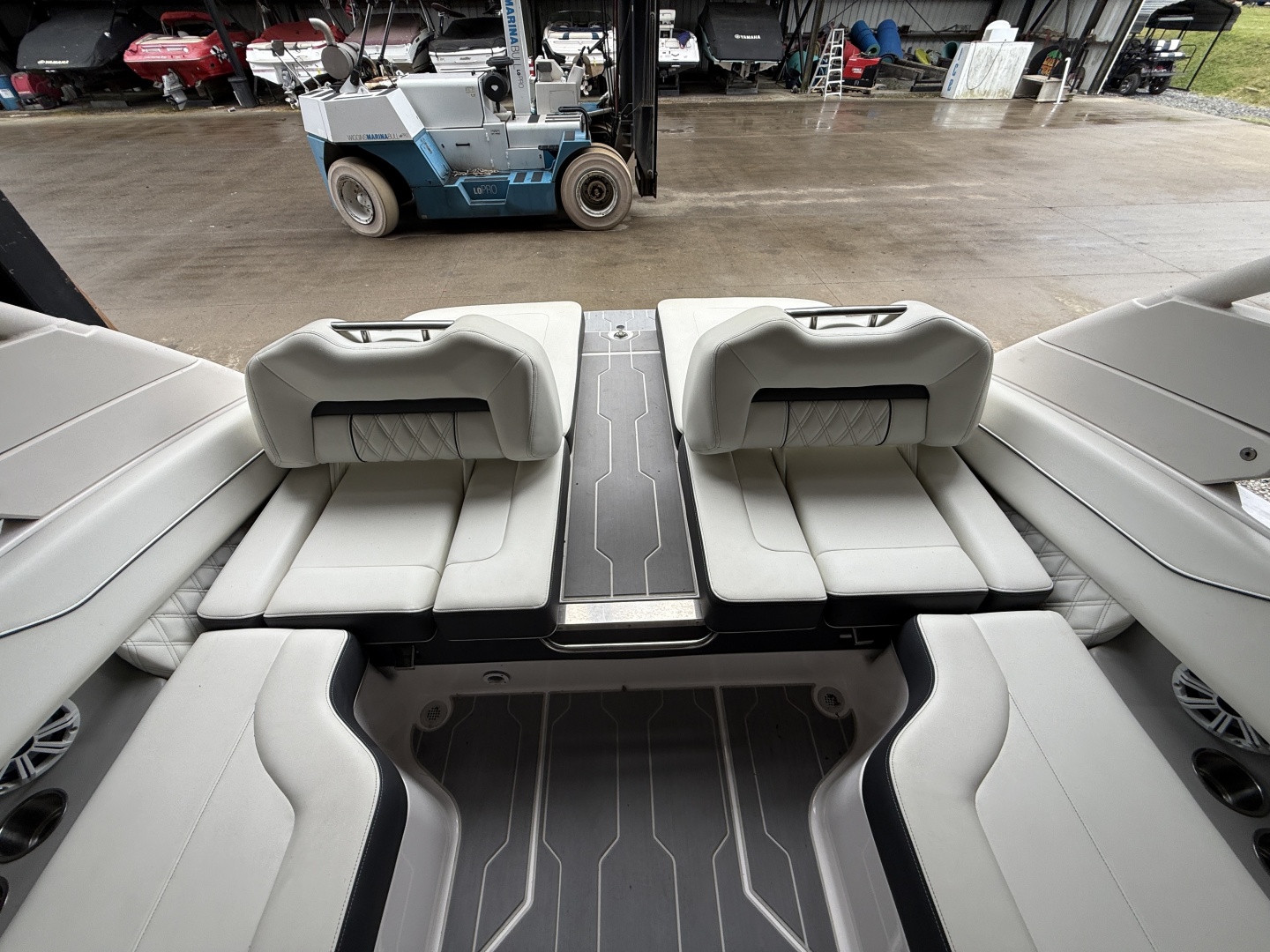 24ft Regal Yacht For Sale