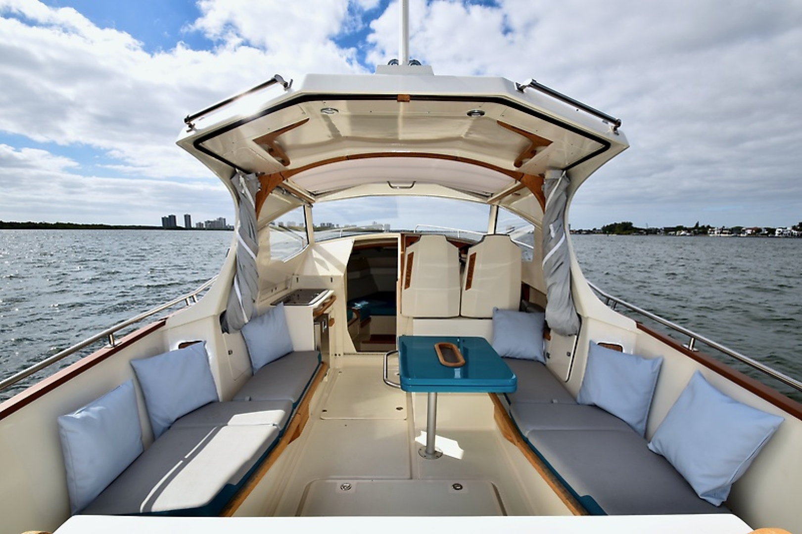 Whisper 30ft Swallow Yacht For Sale