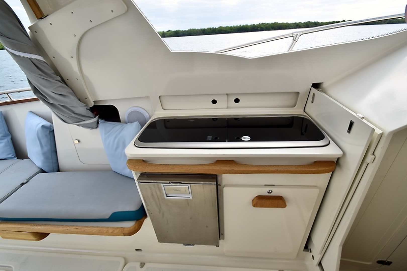 Whisper 30ft Swallow Yacht For Sale