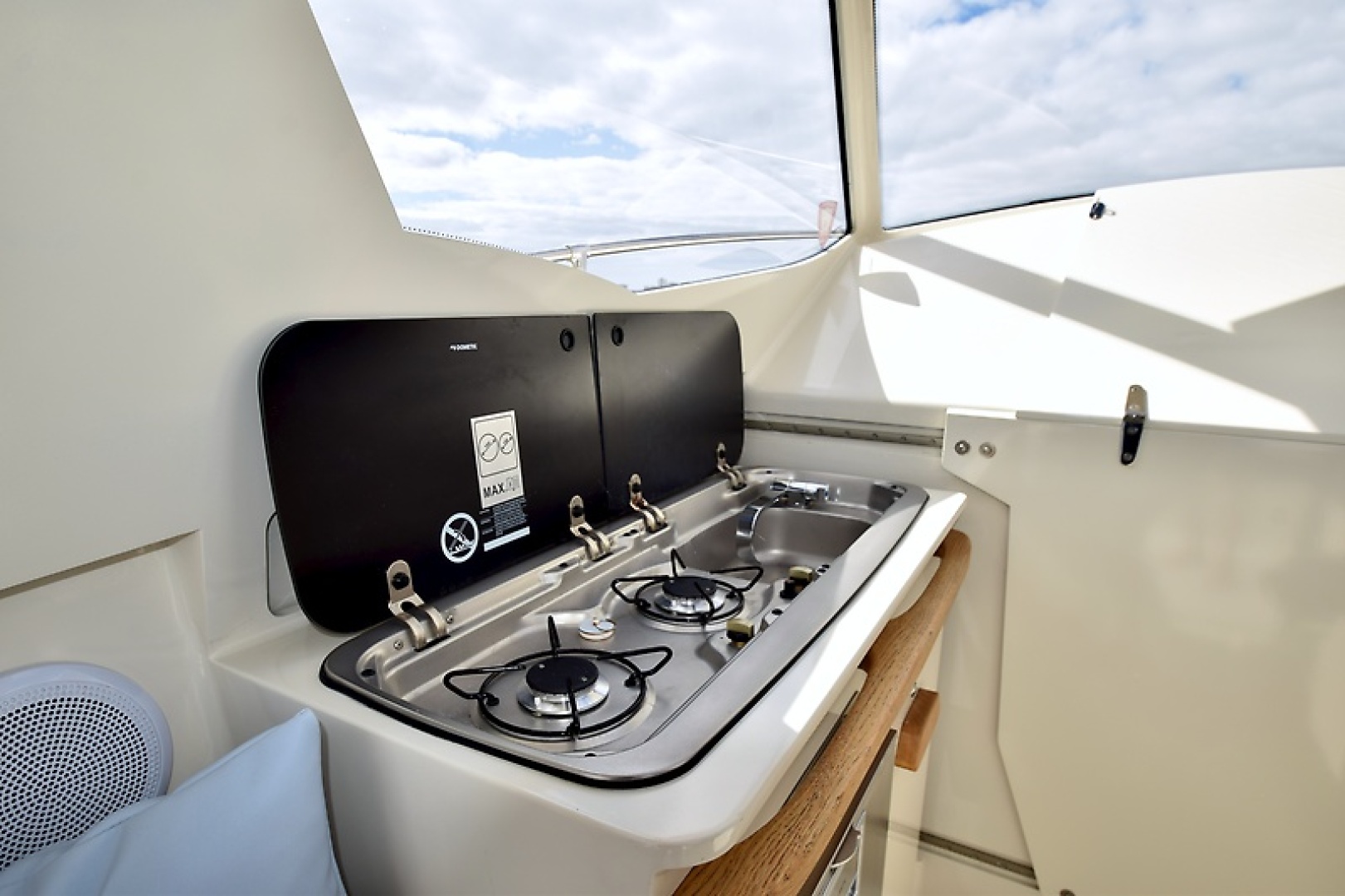 Whisper 30ft Swallow Yacht For Sale