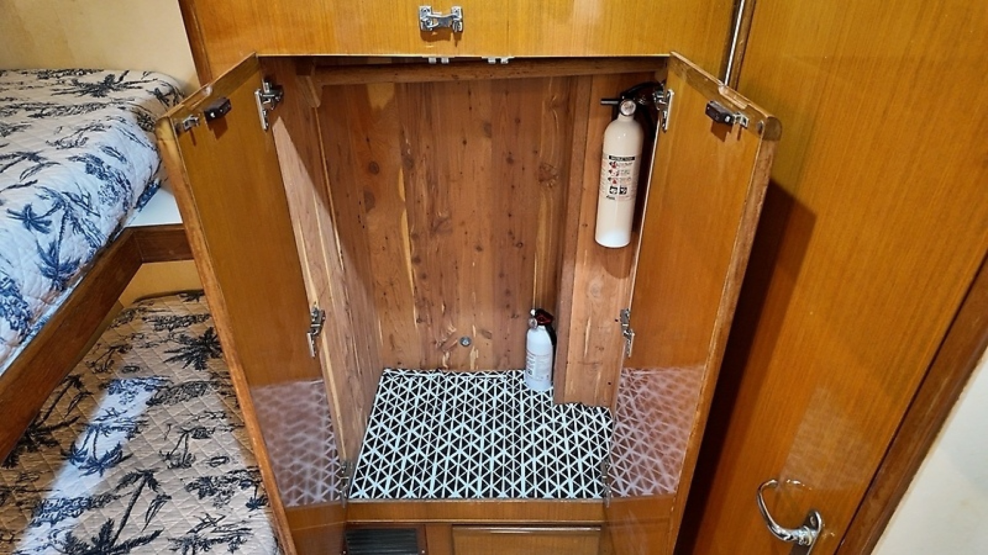 Jinky Jane 47ft Viking Yacht For Sale