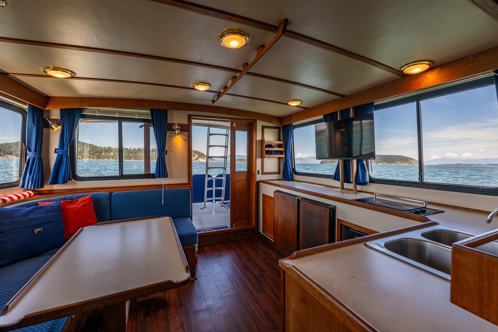Seabiscuit 40ft Pacific Trawler Yacht For Sale