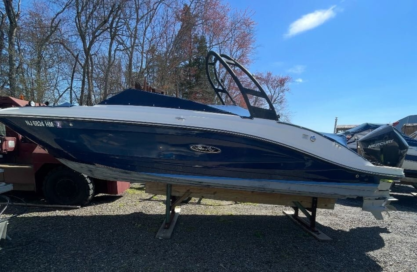 2019 Sea Ray 230 Bow Rider