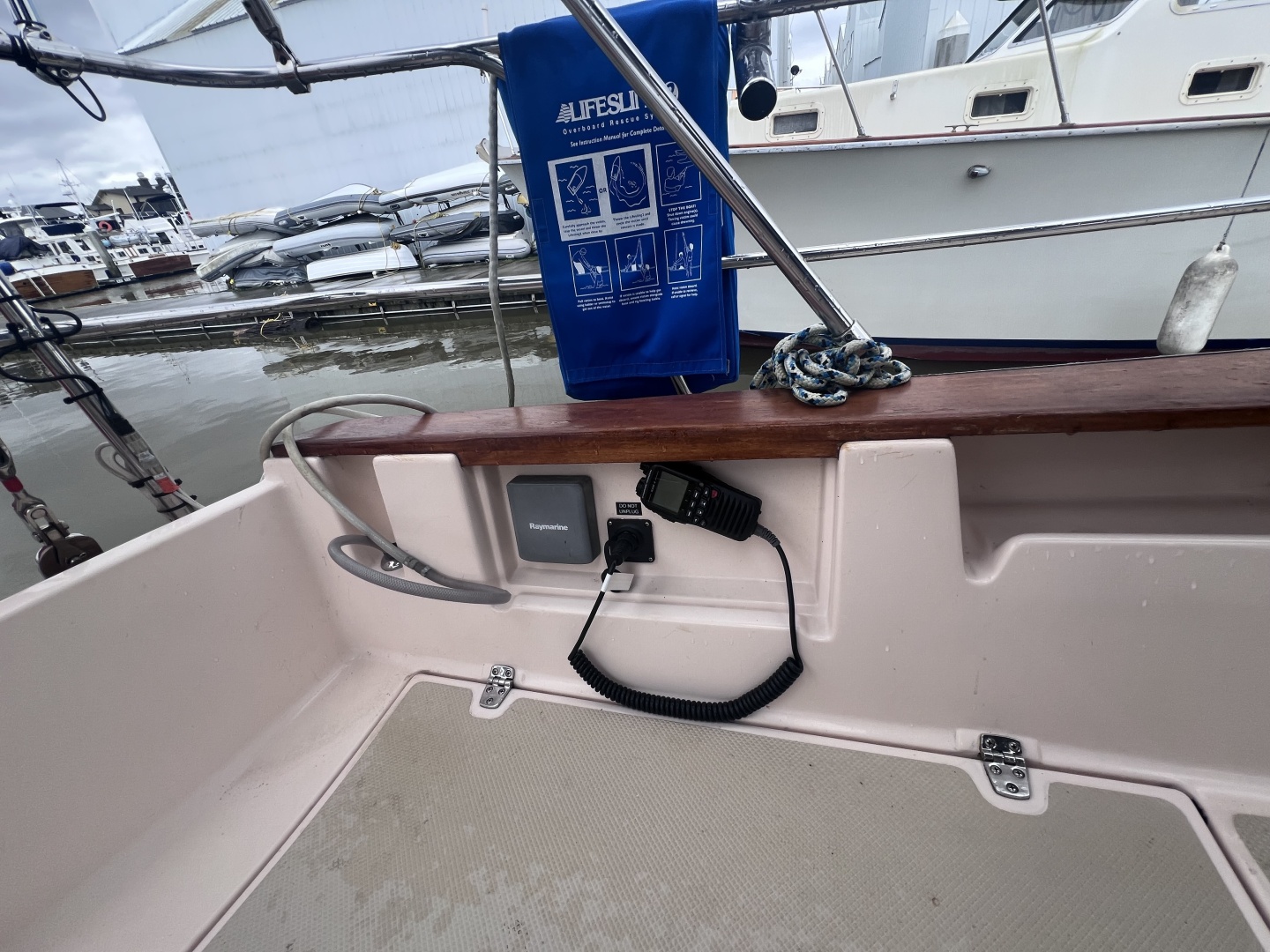 1997 Island Packet 37