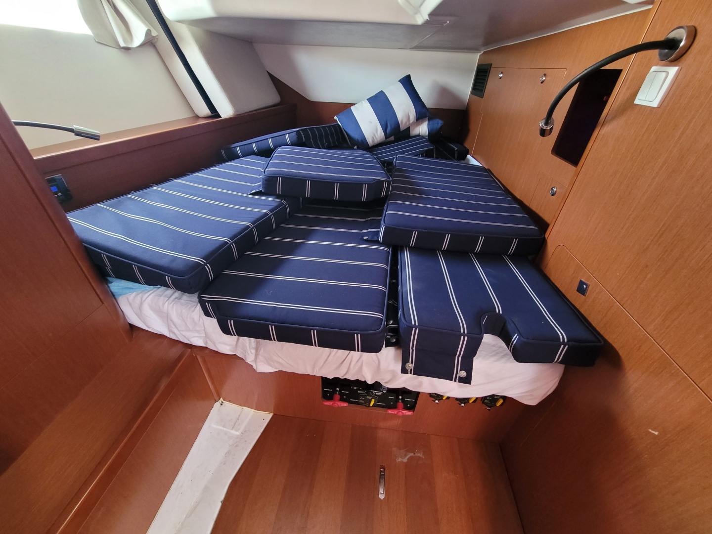 Wind Shadow 45ft Beneteau Yacht For Sale