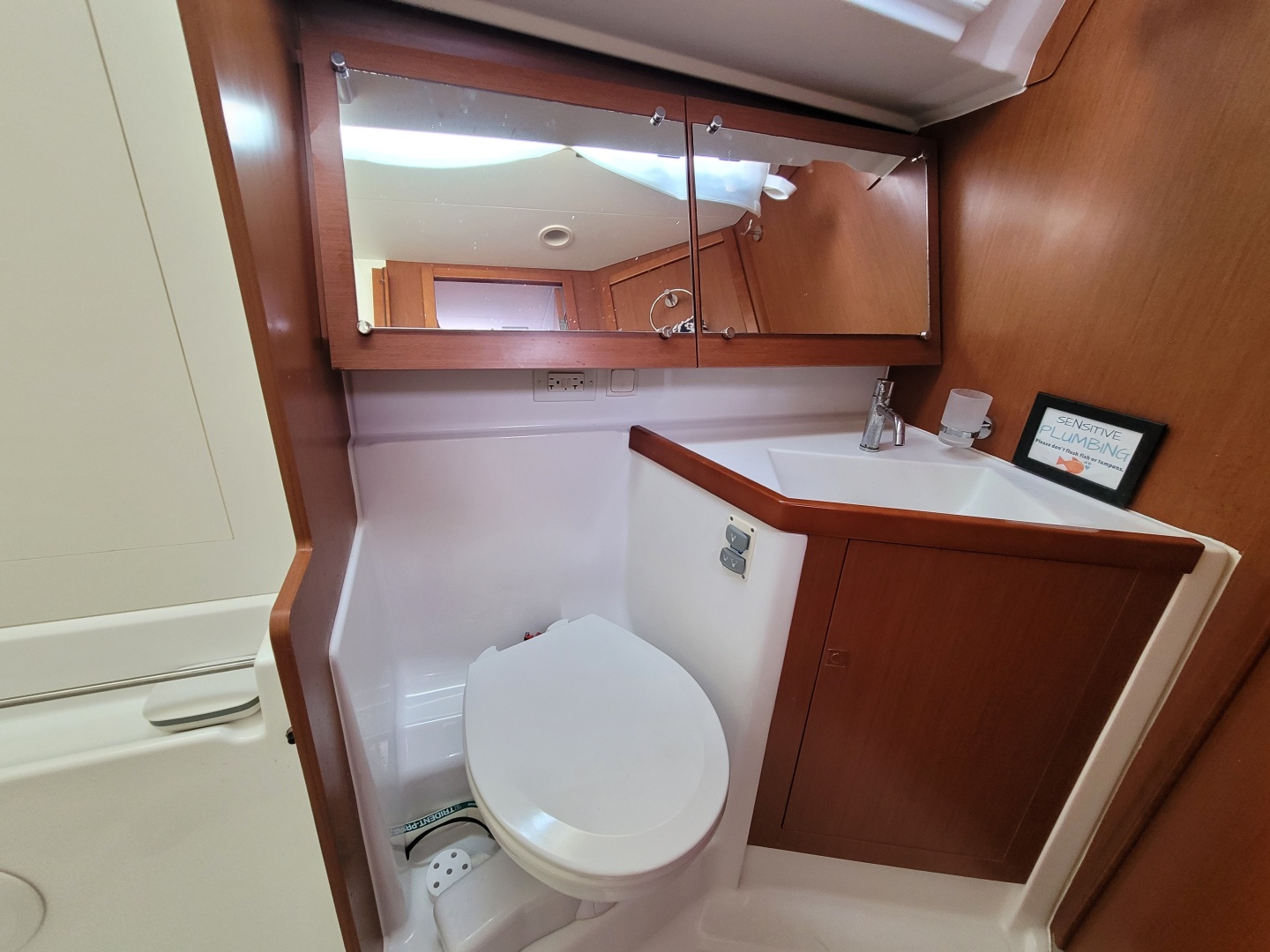 Wind Shadow 45ft Beneteau Yacht For Sale