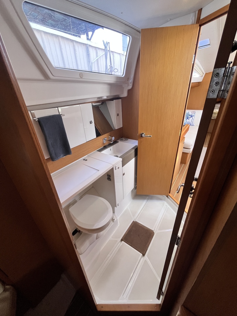 Rascal 41ft Jeanneau Yacht For Sale