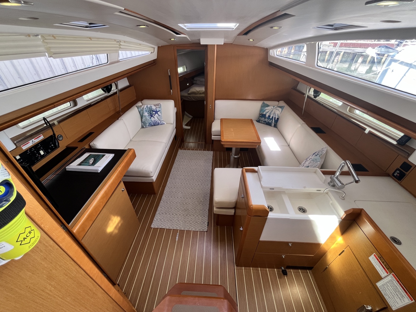 Rascal 41ft Jeanneau Yacht For Sale