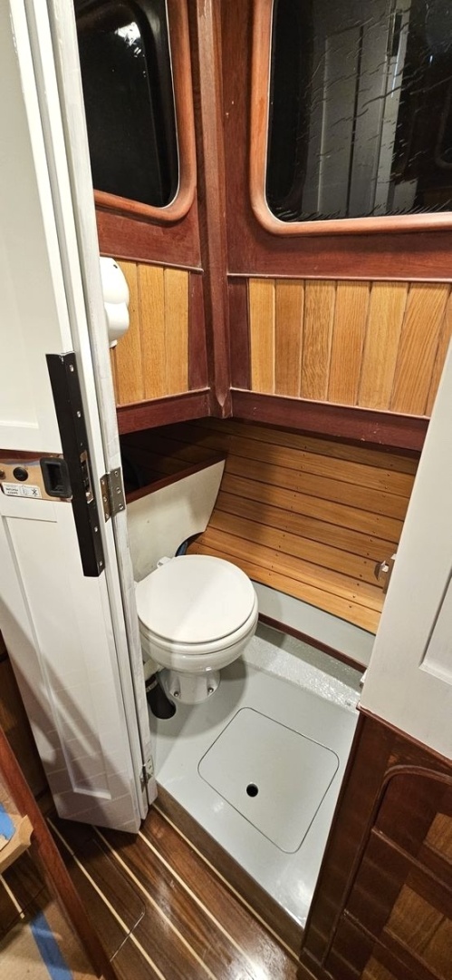 Black Magic 32ft Eastsail Yacht For Sale