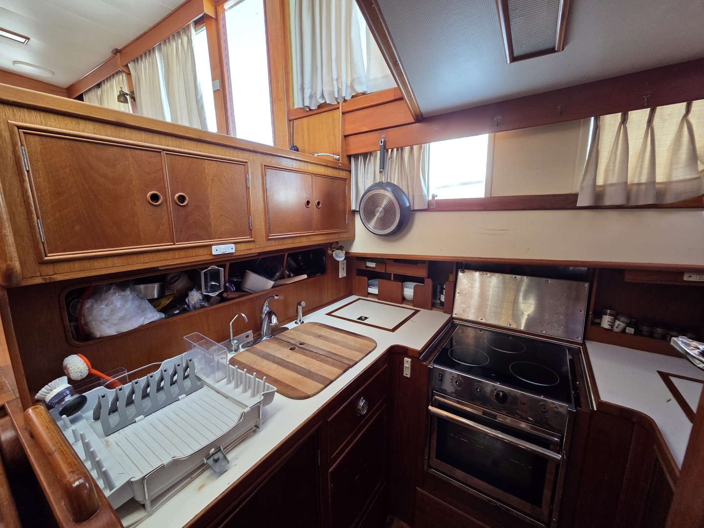 Mystic 46ft Grand Banks Yacht For Sale