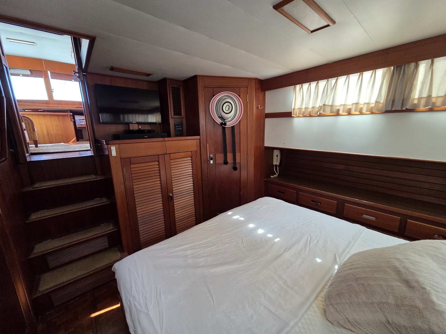 Mystic 46ft Grand Banks Yacht For Sale
