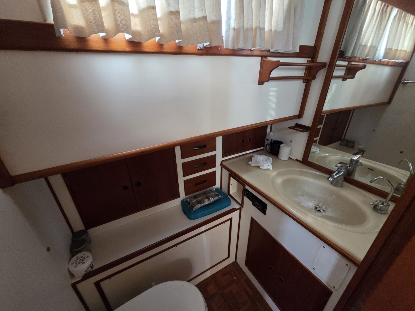 Mystic 46ft Grand Banks Yacht For Sale