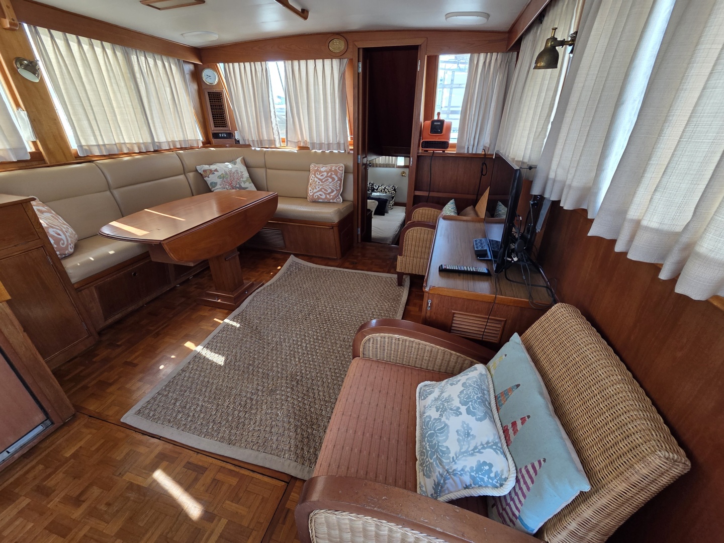 Mystic 46ft Grand Banks Yacht For Sale