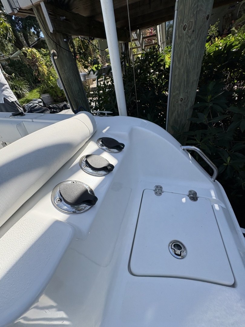 2018 Sea Hunt 225 Ultra