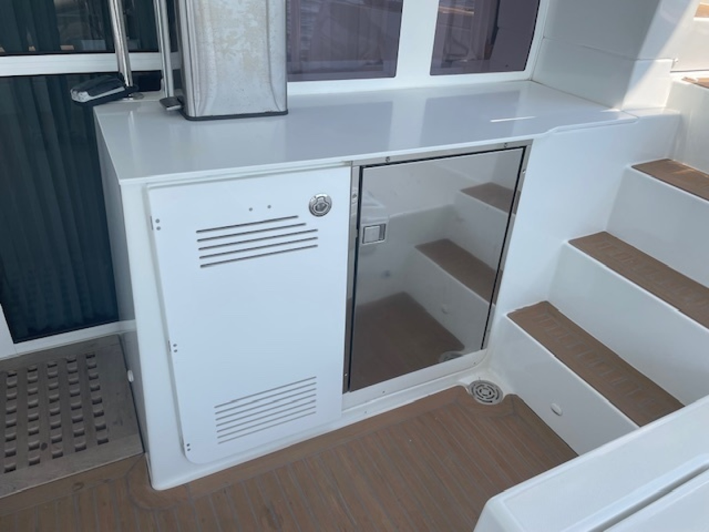 Sacre Bleu 45ft Lagoon Yacht For Sale